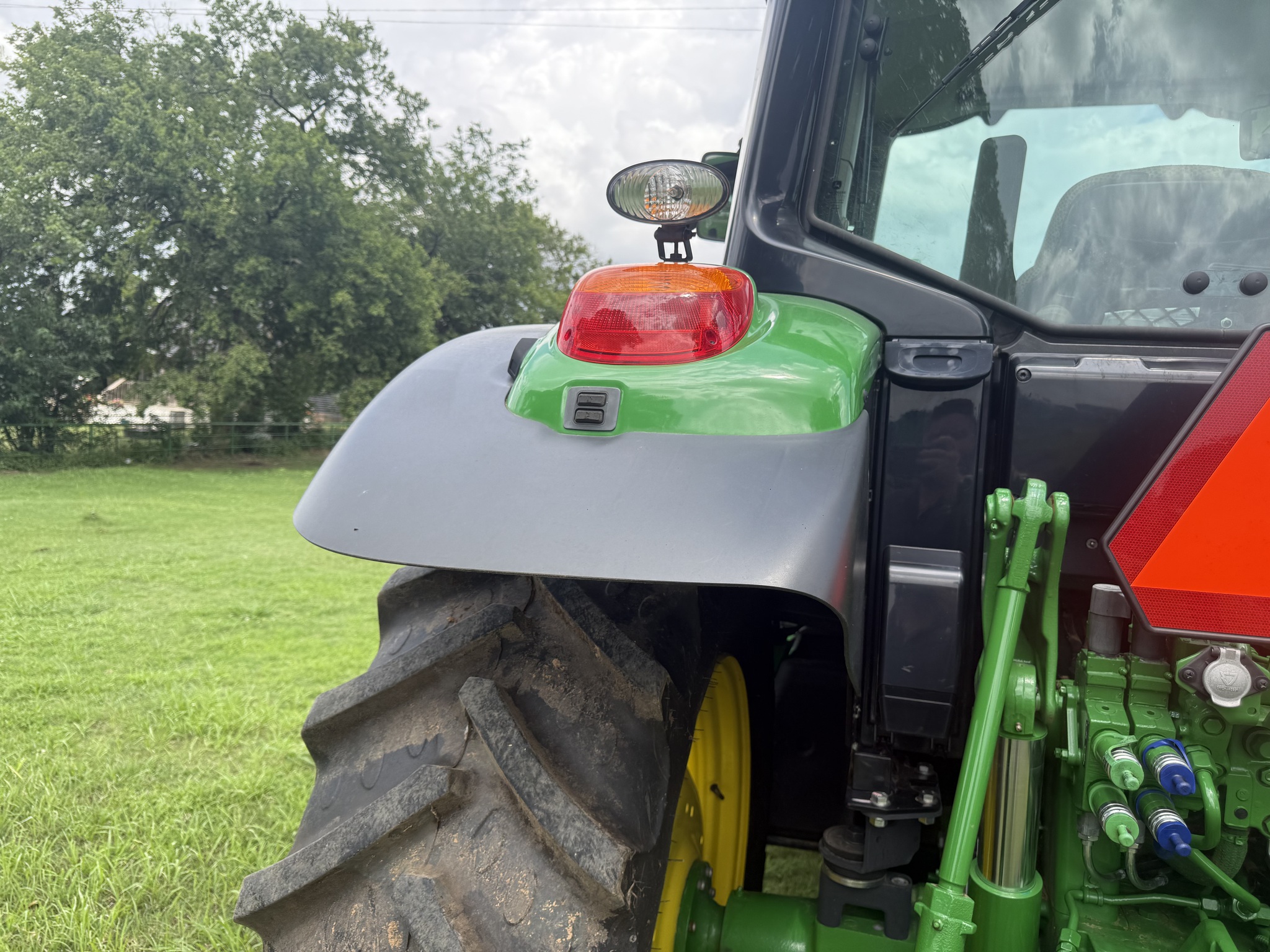 2023 John Deere 6130M Image 24