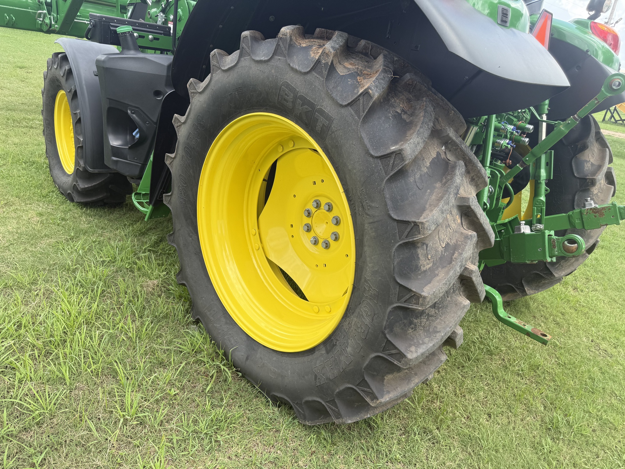 2023 John Deere 6130M Image 29