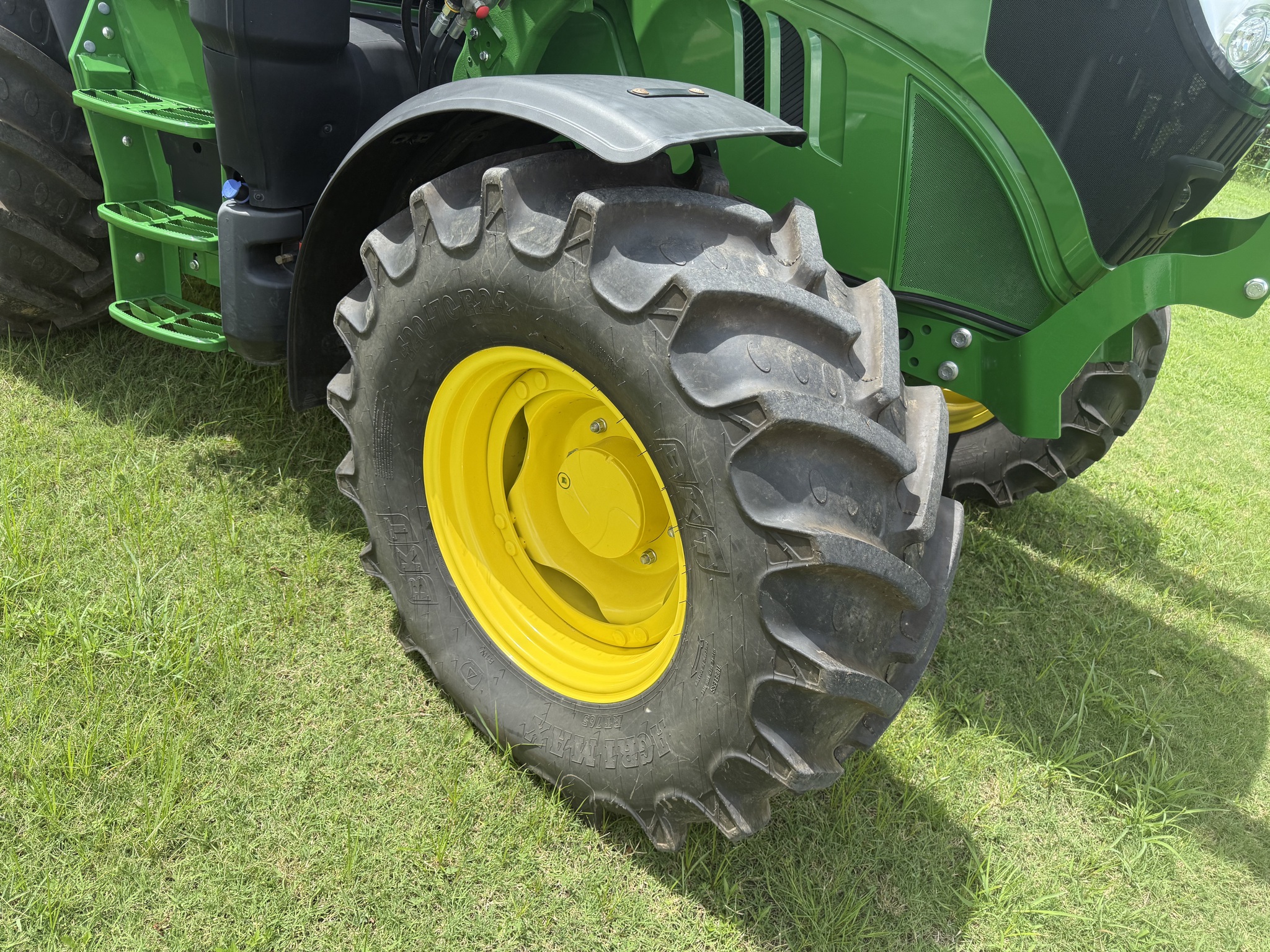 2023 John Deere 6130M Image 27