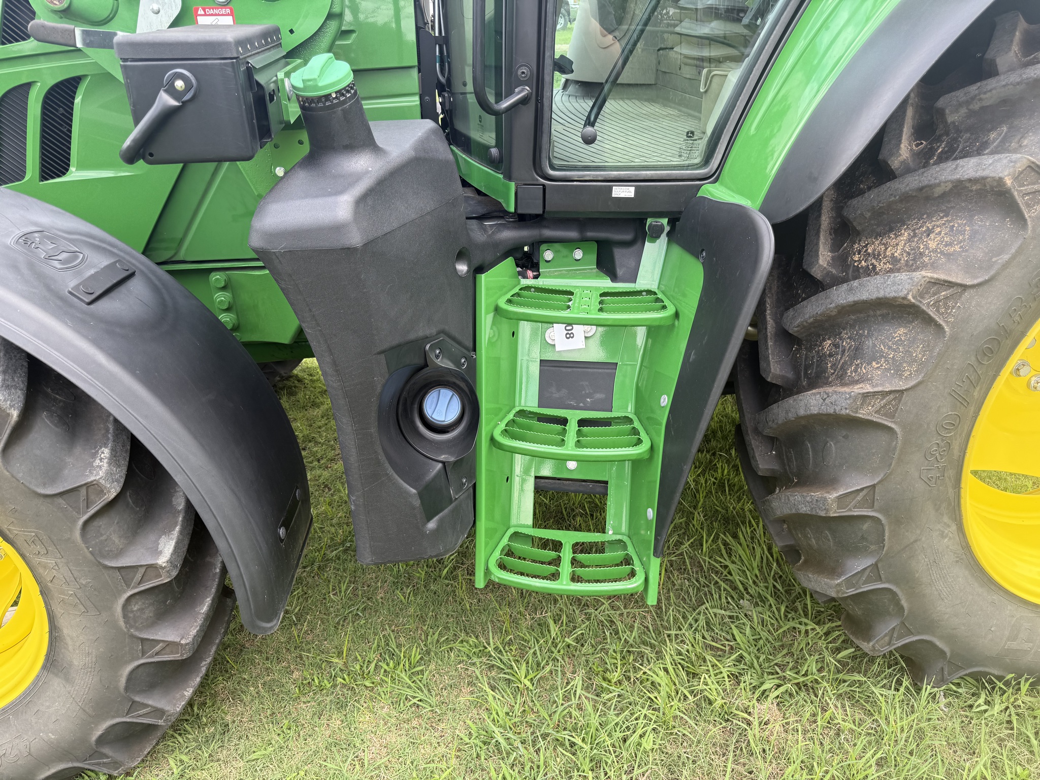 2023 John Deere 6130M Image 22