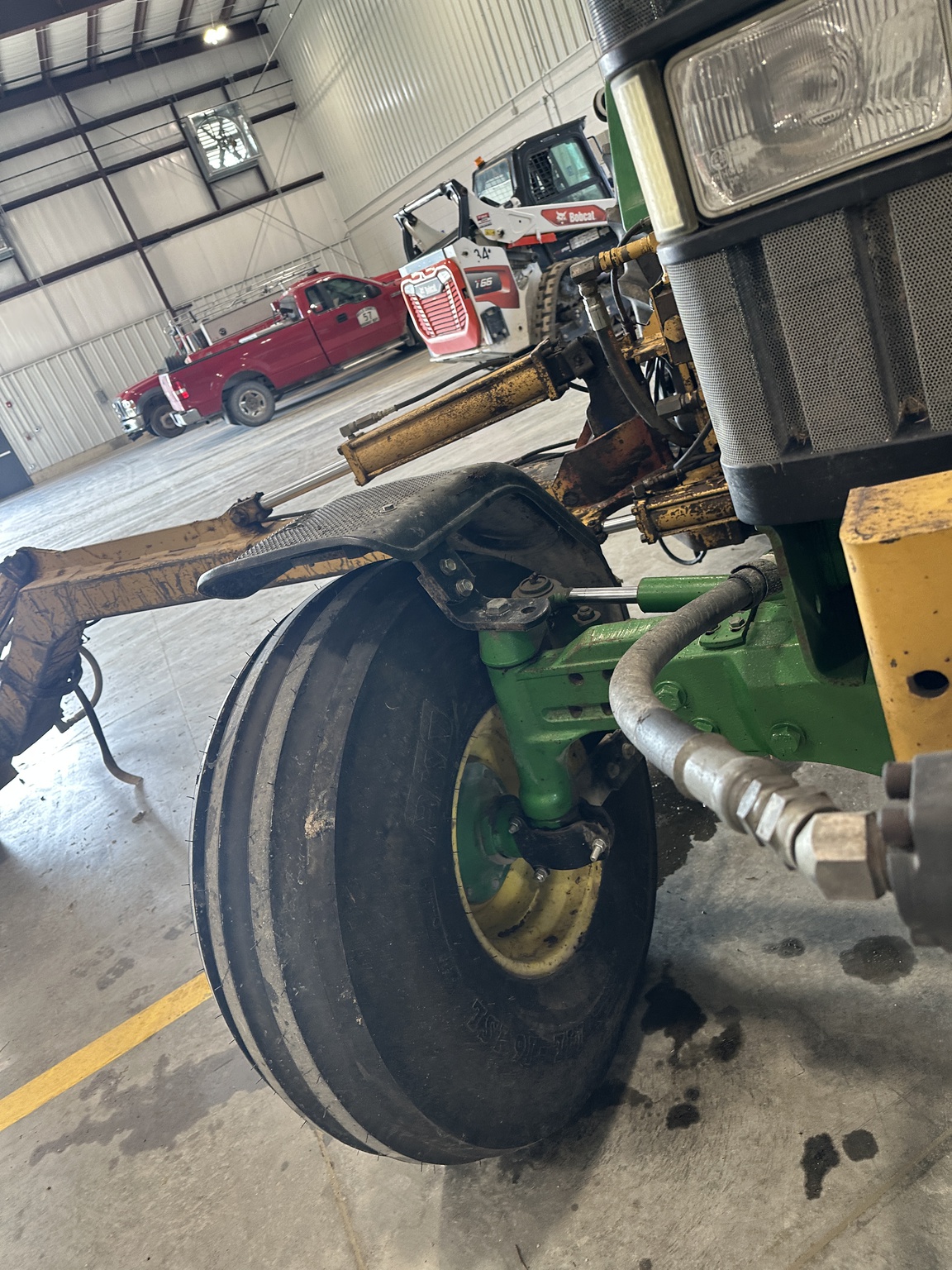 2001 John Deere 7410 Image 10