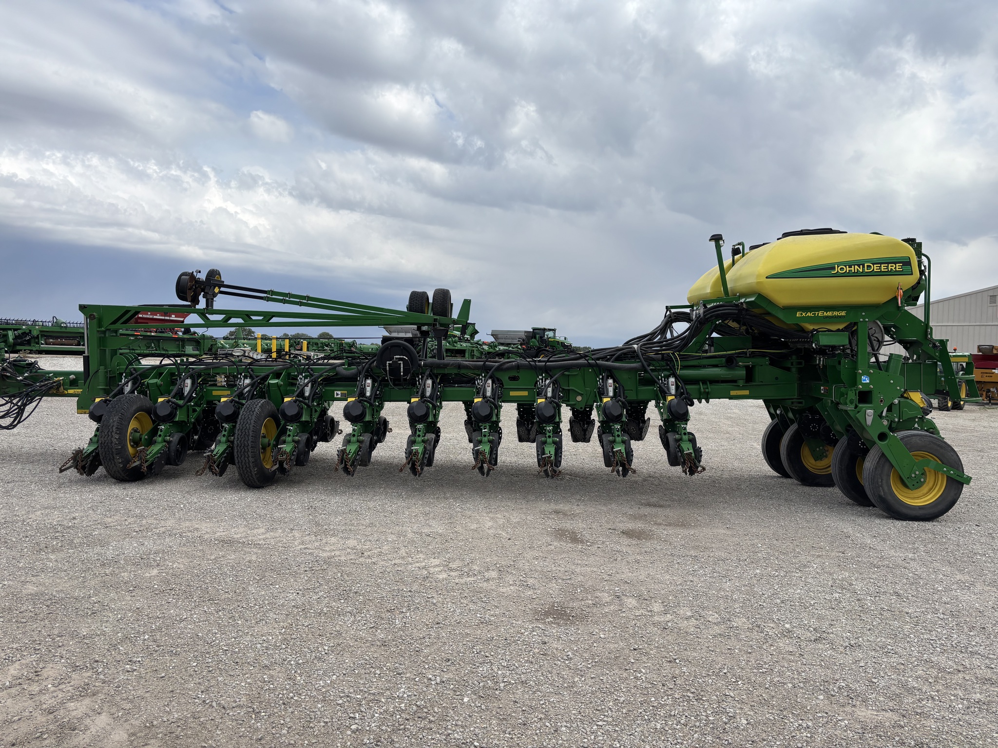  2015 John Deere 1775NT at Heritage Tractor in Brimfield, IL