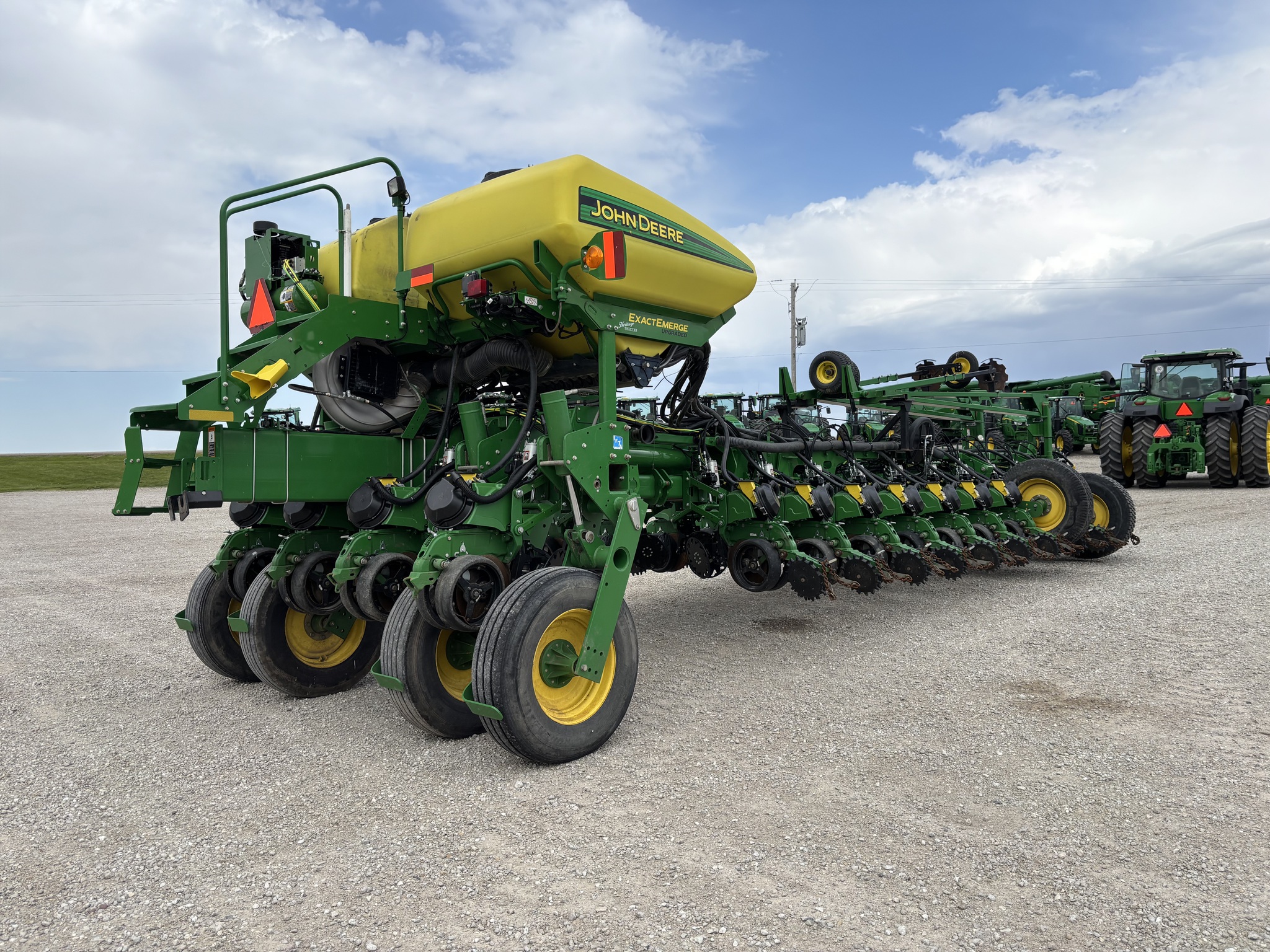  2015 John Deere 1775NT at Heritage Tractor in Brimfield, IL