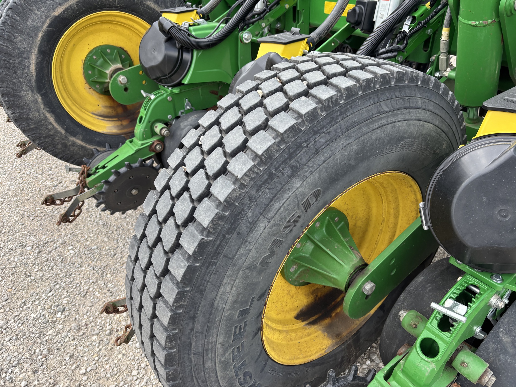  2015 John Deere 1775NT at Heritage Tractor in Brimfield, IL