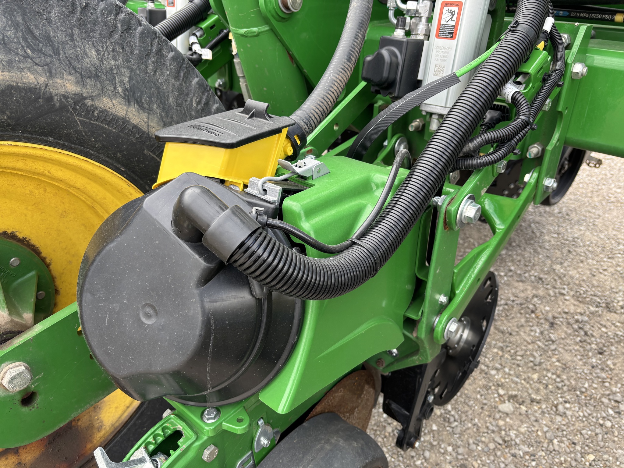  2015 John Deere 1775NT at Heritage Tractor in Brimfield, IL