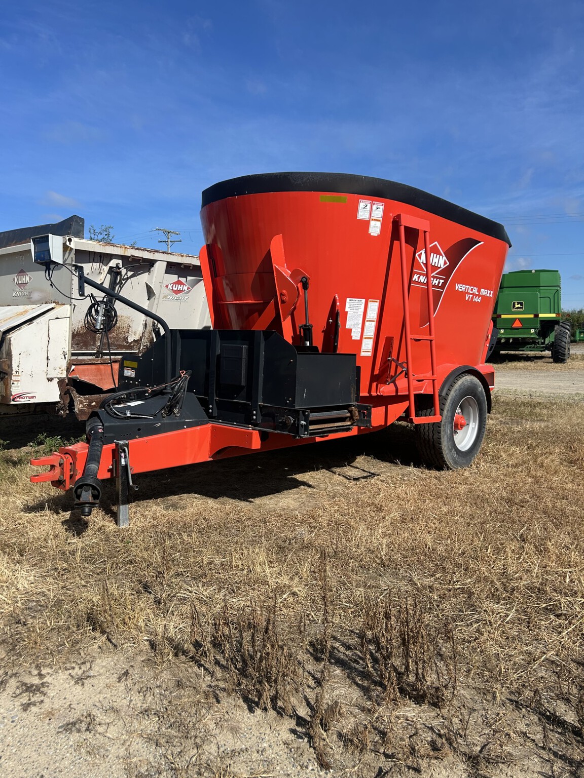2018 Kuhn VT144T Image 5