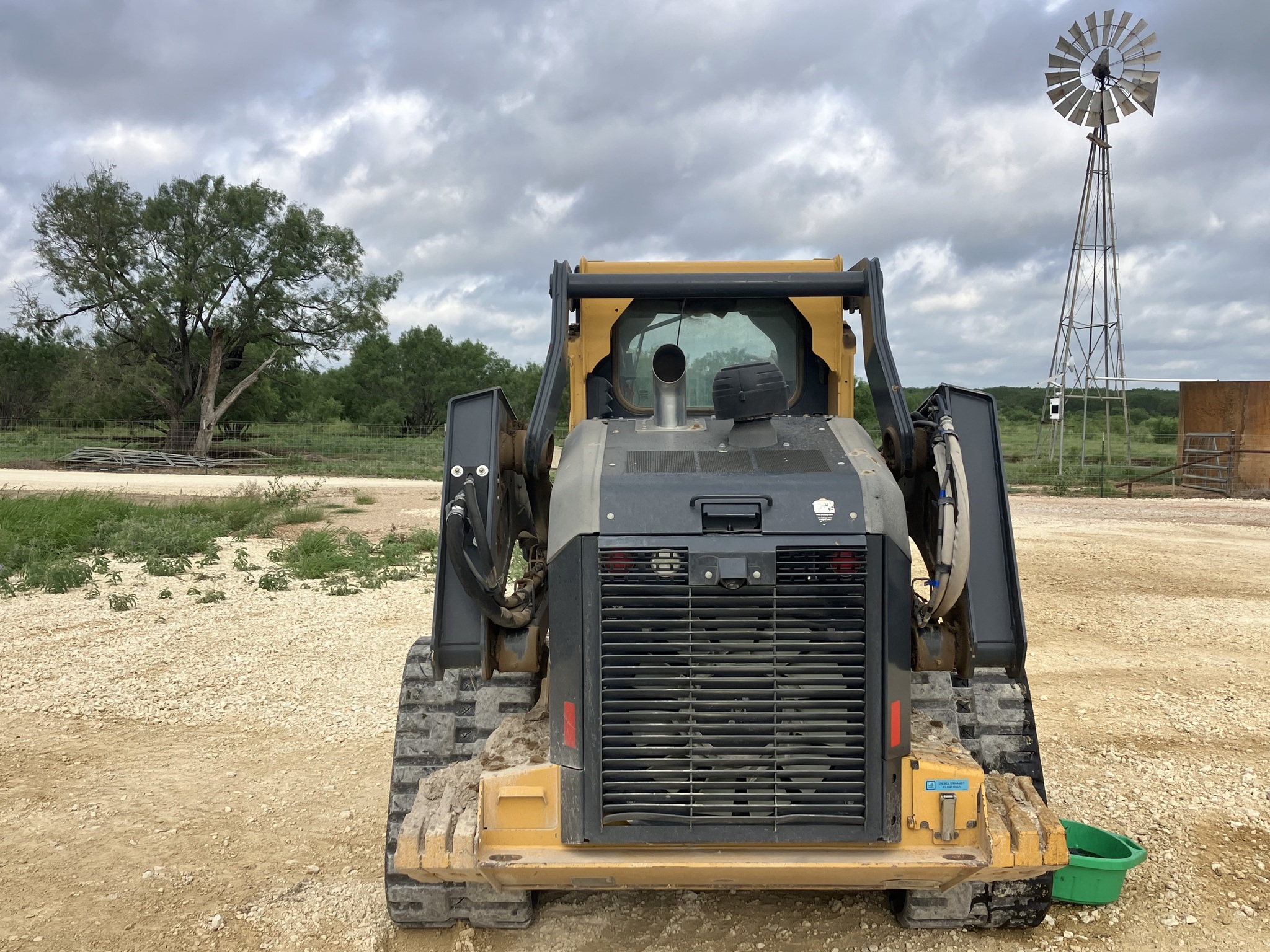 2019 John Deere 333G Image 5