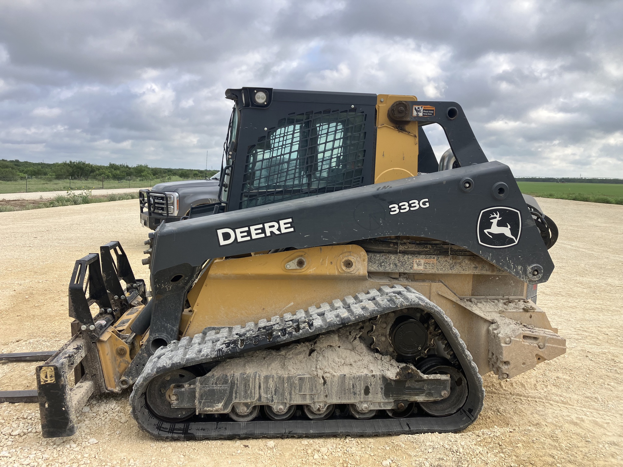 2019 John Deere 333G Image 1