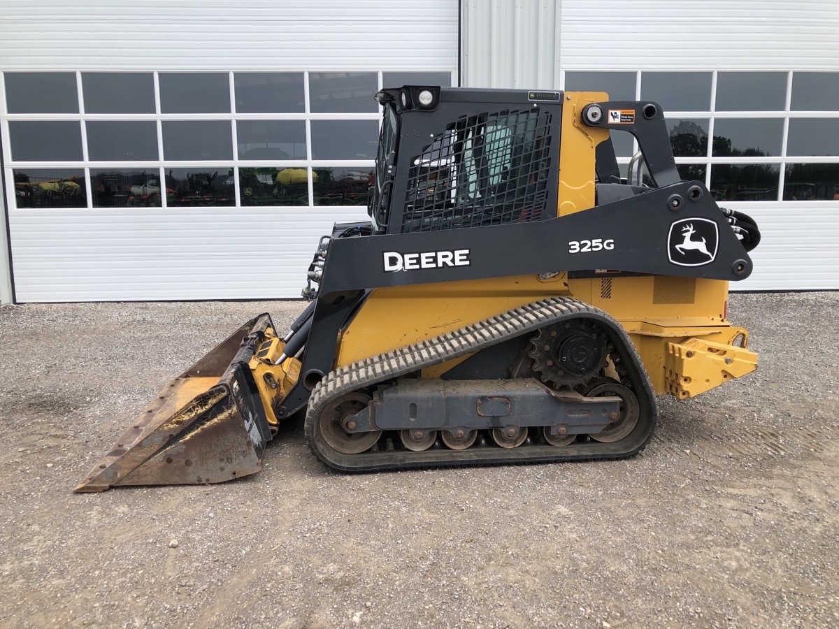 2022 John Deere 325G Image 1
