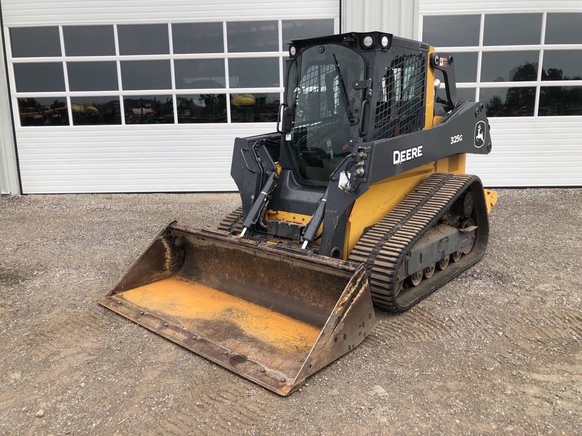 2022 John Deere 325G Image 2