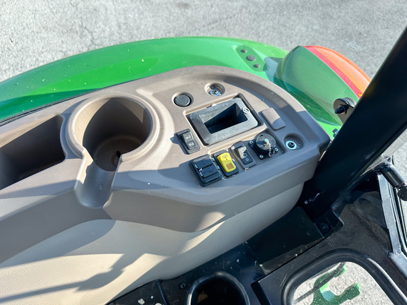 2024 John-Deere 5075E