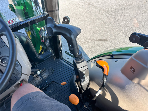 2024 John-Deere 5075E