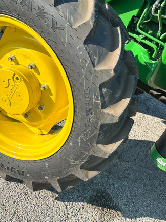 2024 John-Deere 5075E