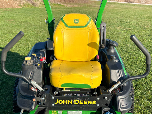 2023 John-Deere Z915E