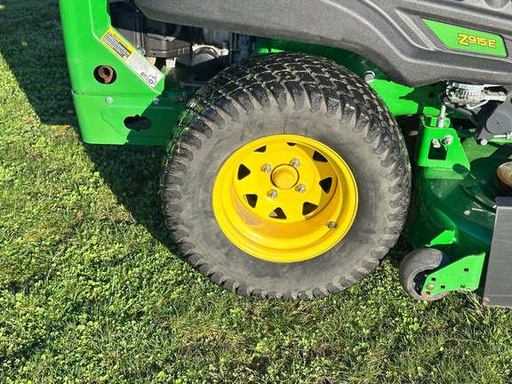 2023 John-Deere Z915E