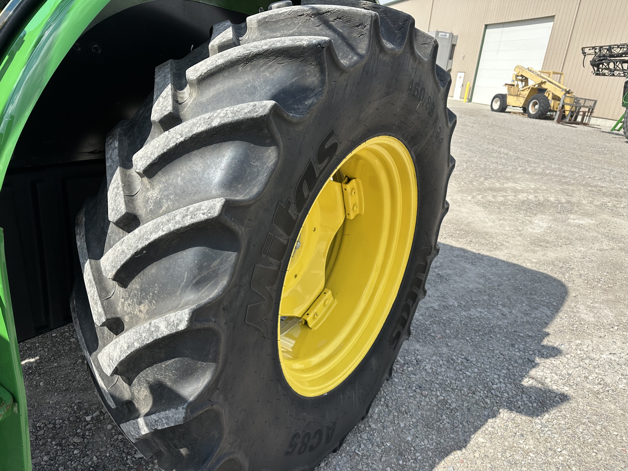 2023 John Deere 6120E Image 13