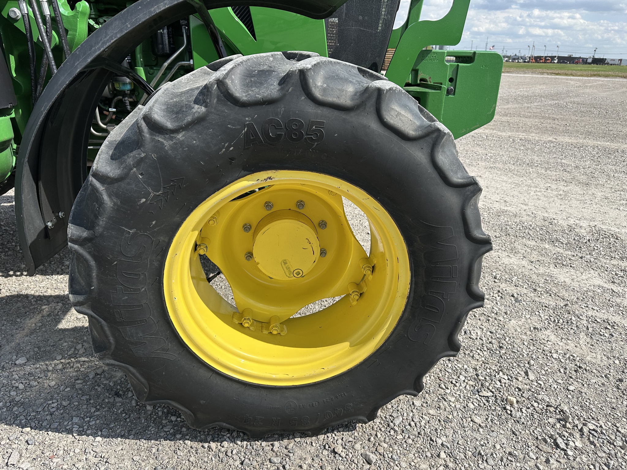 2023 John Deere 6120E Image 12