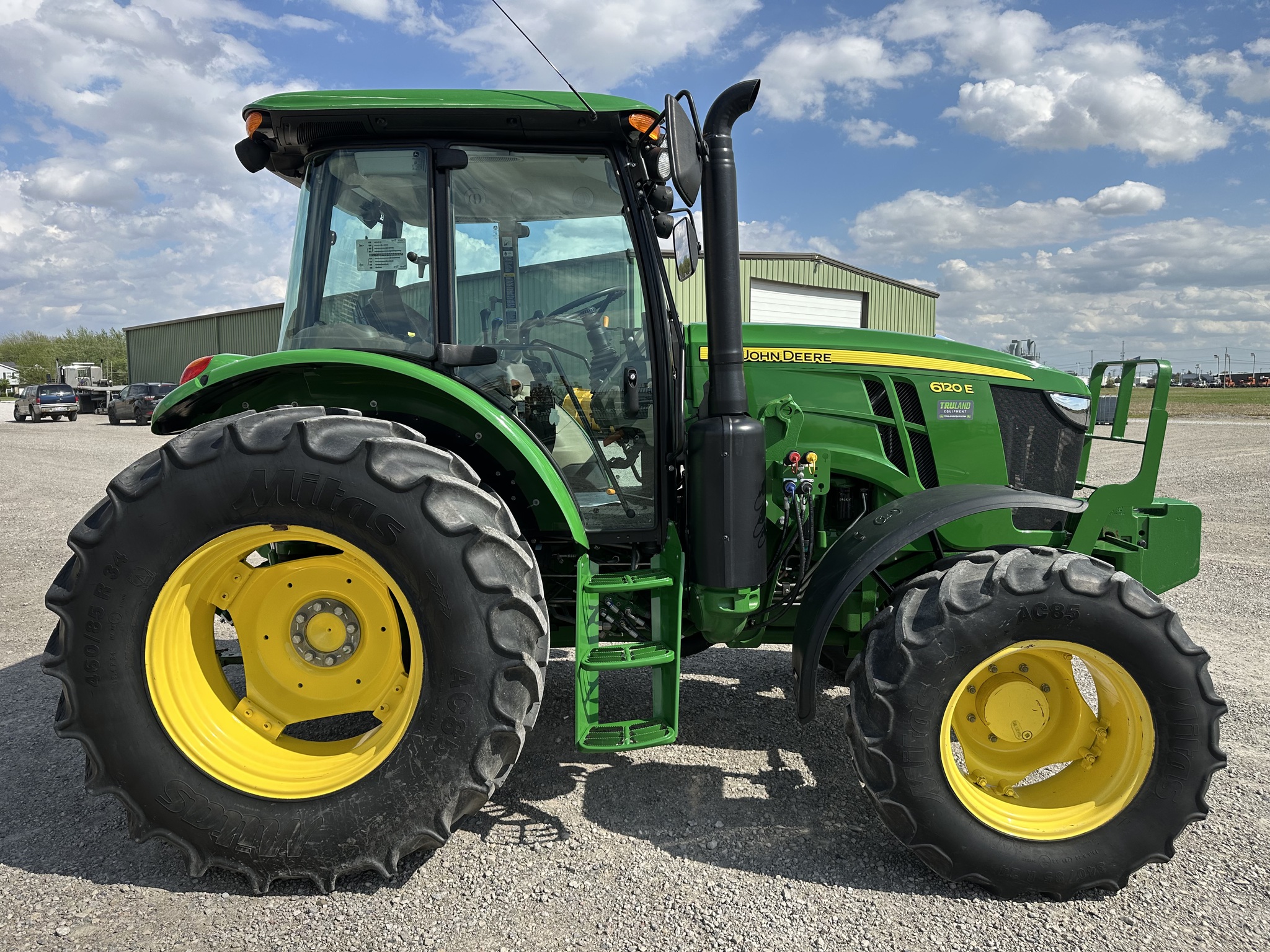 2023 John Deere 6120E Image 6