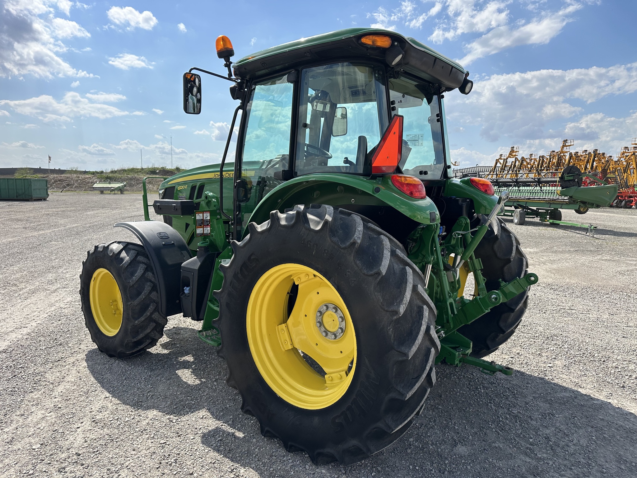 2023 John Deere 6120E Image 3