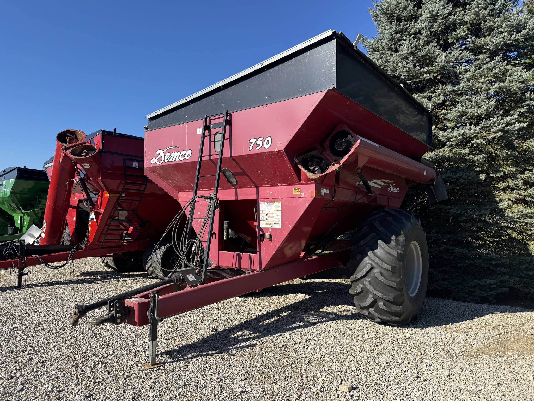 Demco 750 Image 1