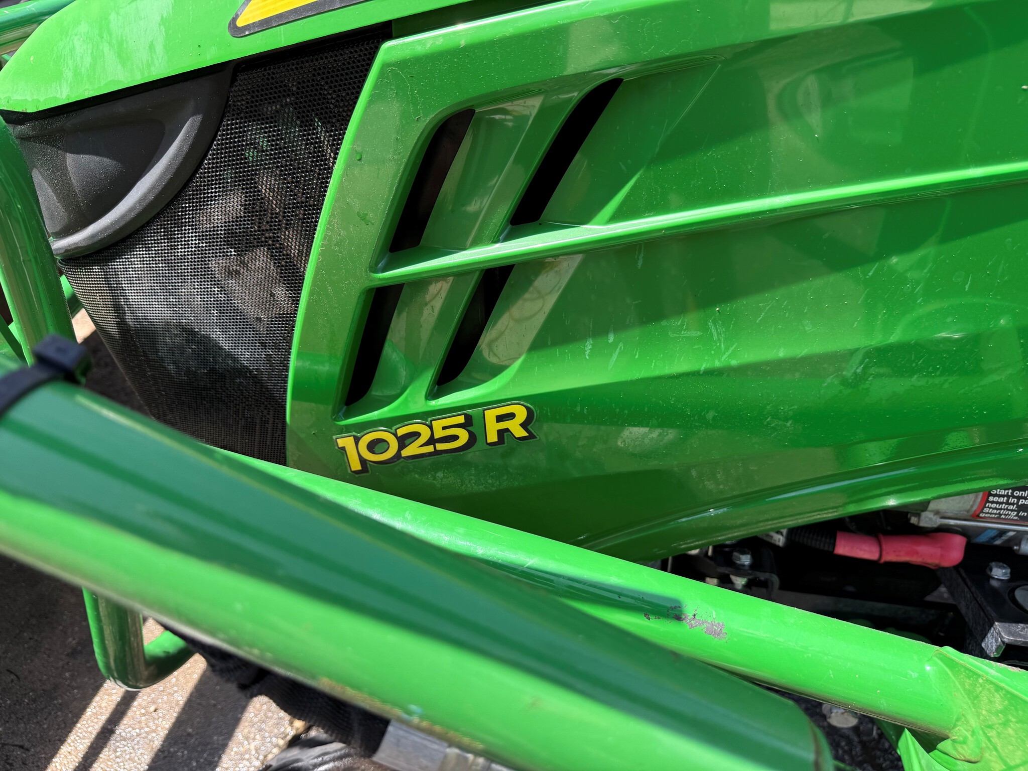 2023 John Deere 1025R Image 11