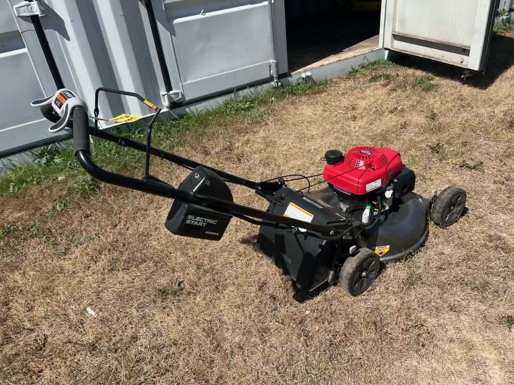 2018 Honda HRR216 Image 6
