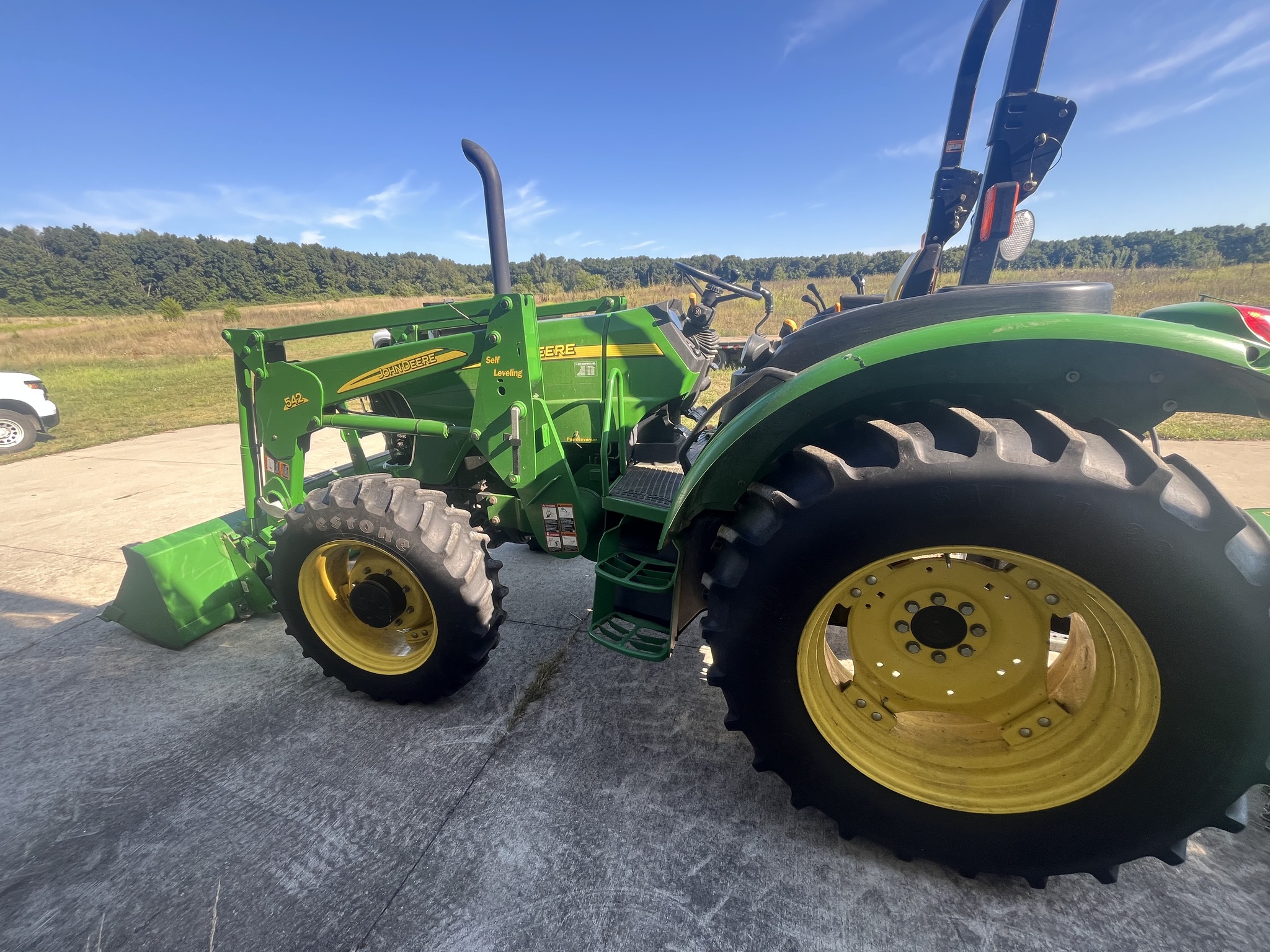 2008 John Deere 5425 Image 5