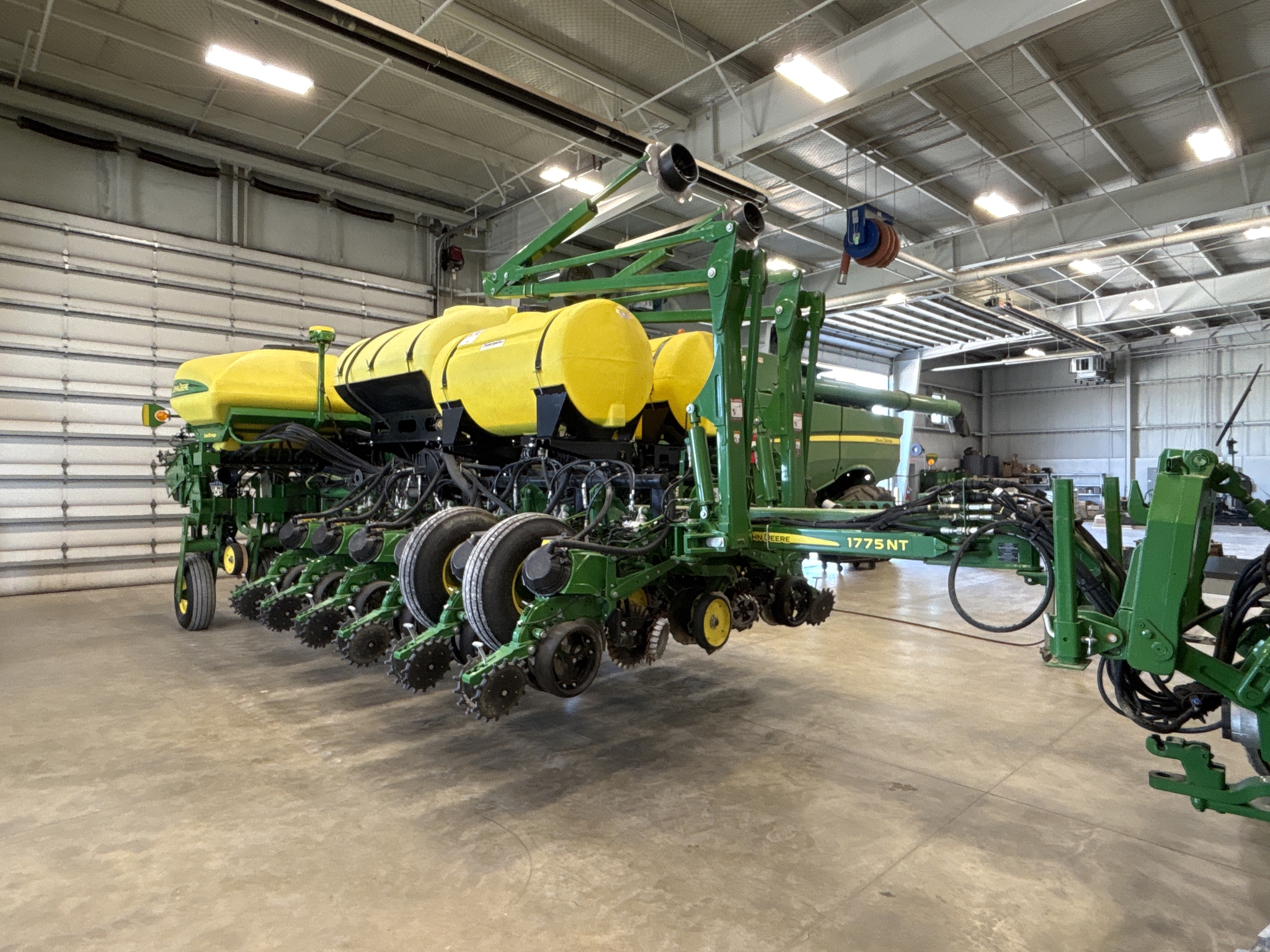 Used 2016 John Deere 1775NT Planters: Drawn at Koenig Equipment in Greenville, OH - PhotoXL1