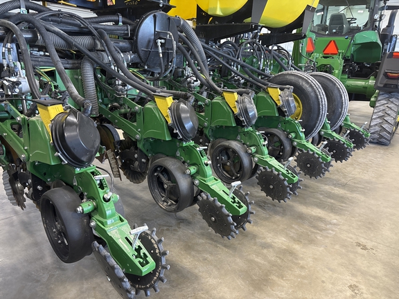 Used 2016 John Deere 1775NT Planters: Drawn at Koenig Equipment in Greenville, OH - Photo7