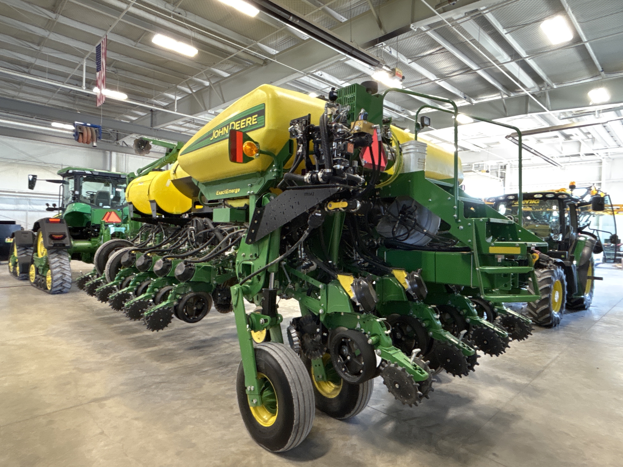 Used 2016 John Deere 1775NT Planters: Drawn at Koenig Equipment in Greenville, OH - PhotoXL4