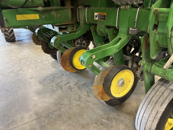 Used 2016 John Deere 1775NT Planters: Drawn at Koenig Equipment in Greenville, OH - Photo16