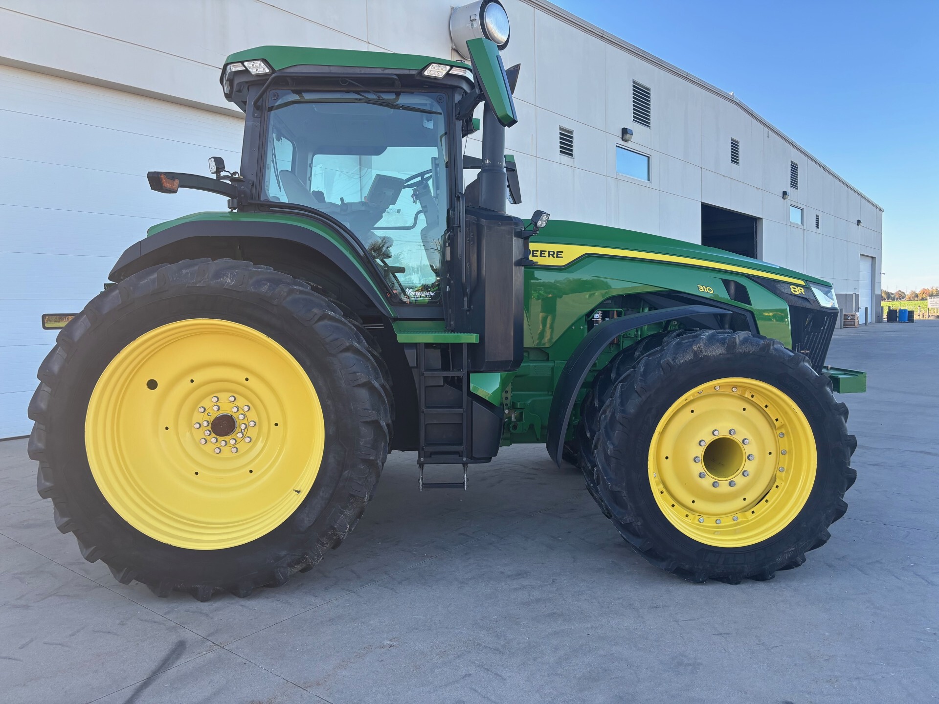 2020 John Deere 8R 310 Image 9