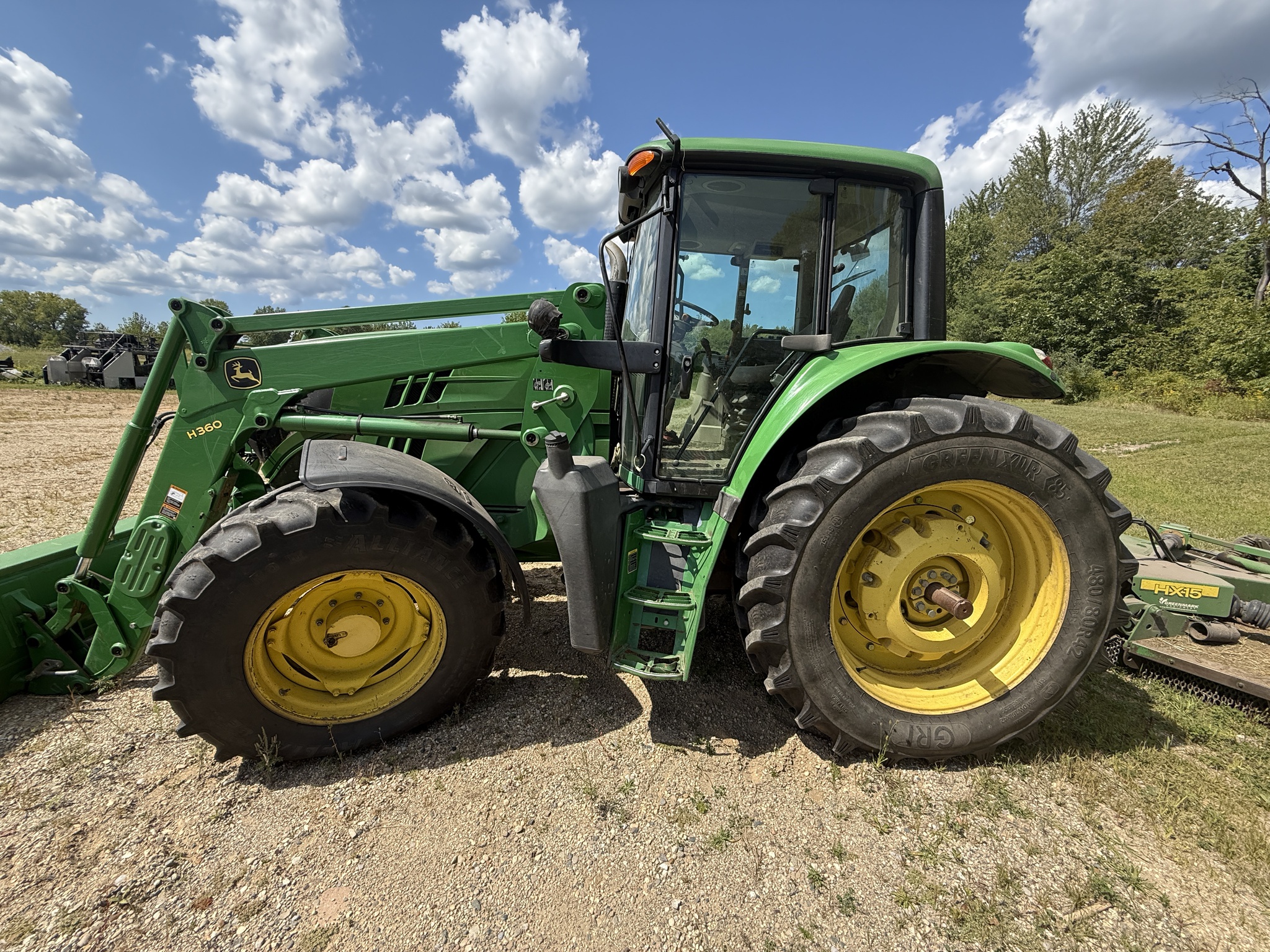 2014 John Deere 6140M Image 3