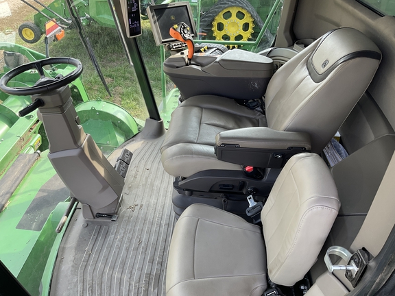 2023 John Deere X9 1100 - Photo11