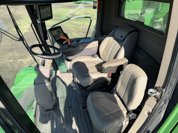 2023 John Deere X9 1100 - Photo43