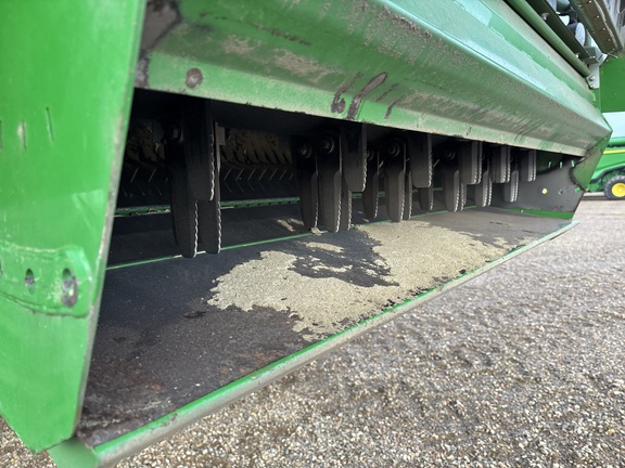 Used 2017 John Deere T670 Combines at Horizon Ag & Turf in Lloydminster, AB - Photo6