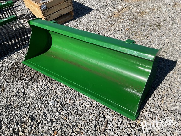 Photo of 2024 John Deere BXX10903