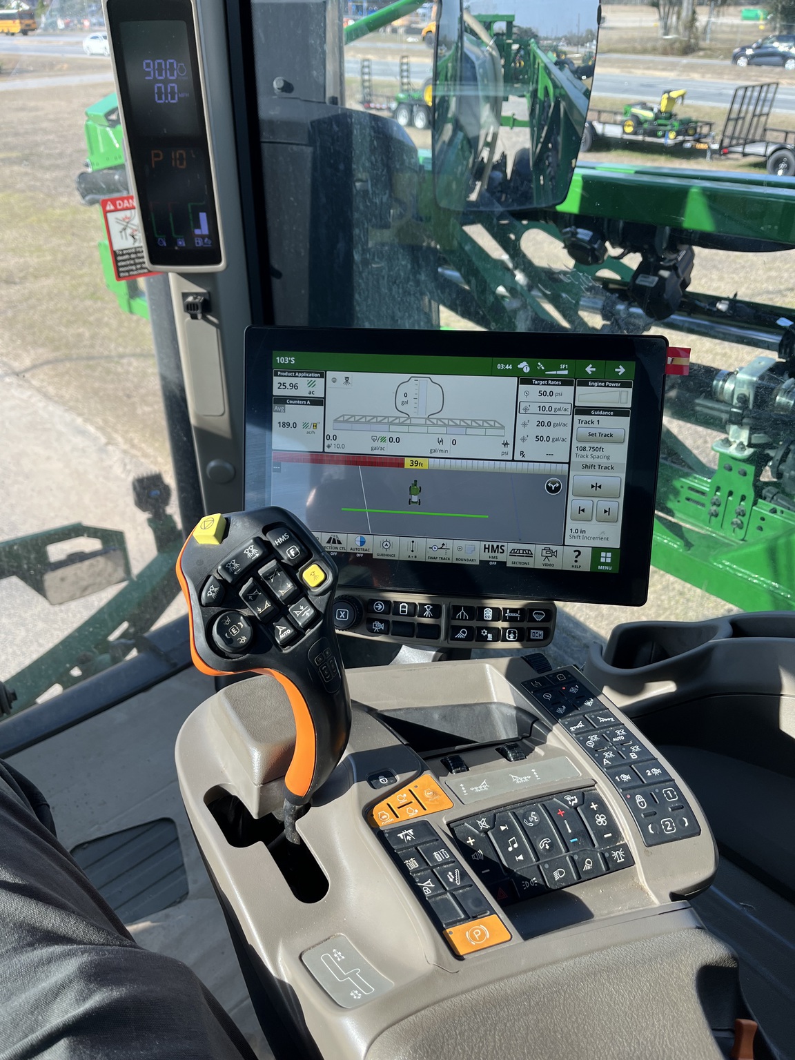 2025 John Deere 410R Image 8