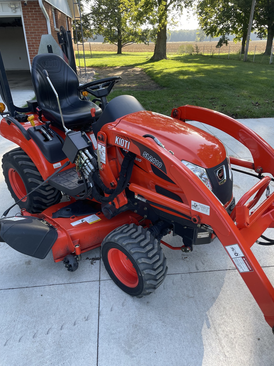 2018 Kioti CS2510 Image 1