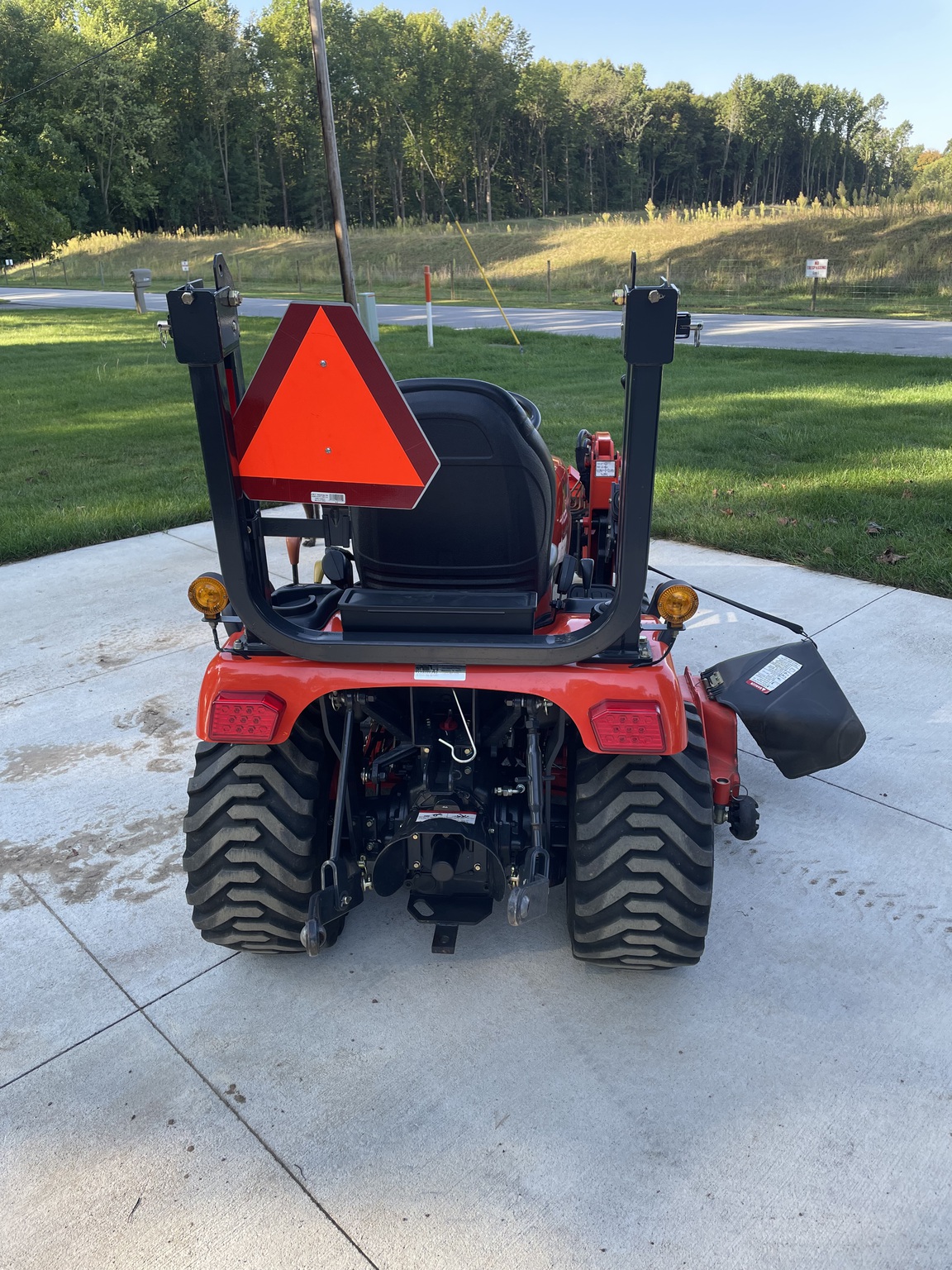 2018 Kioti CS2510 Image 8