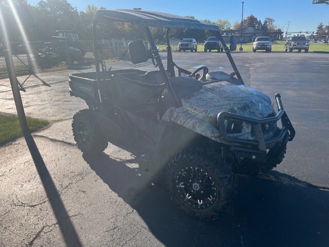 2018 John Deere XUV 590M Image 5