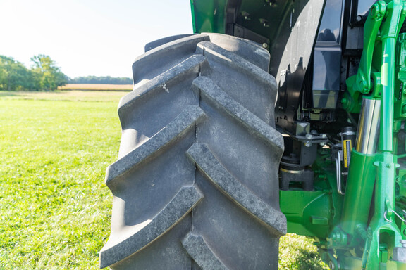 Used 2022 John Deere 6140M Row Crop Tractors at Koenig Equipment in Anna, OH - Photo13