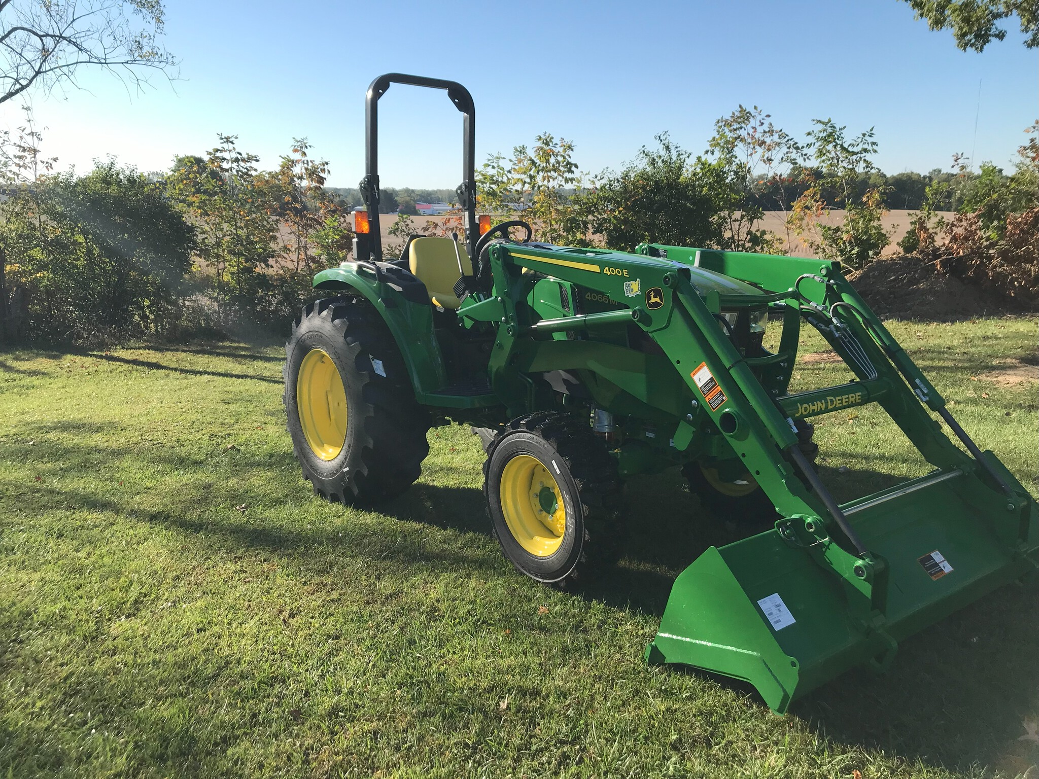 2025 John Deere 4066M Image 3