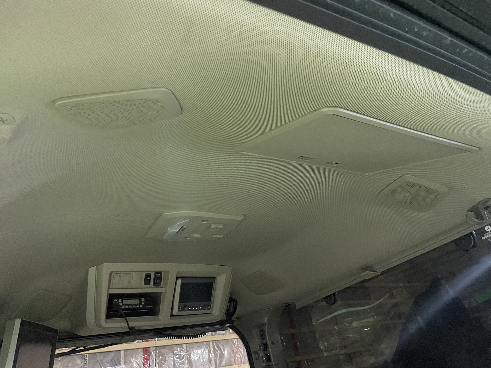 2024 John Deere 412R Image 10