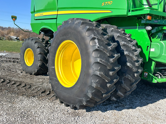 2019 John-Deere S770