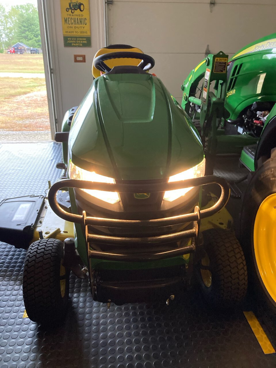 2024 John Deere X350 Image 2