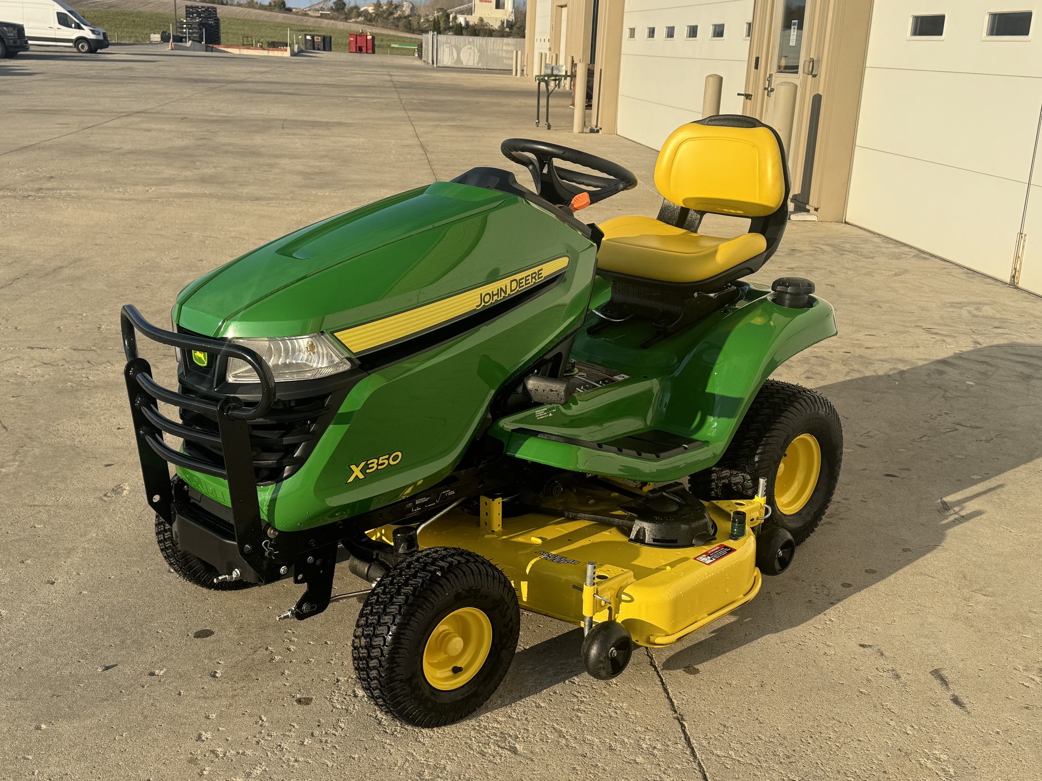 2024 John Deere X350 Image 2