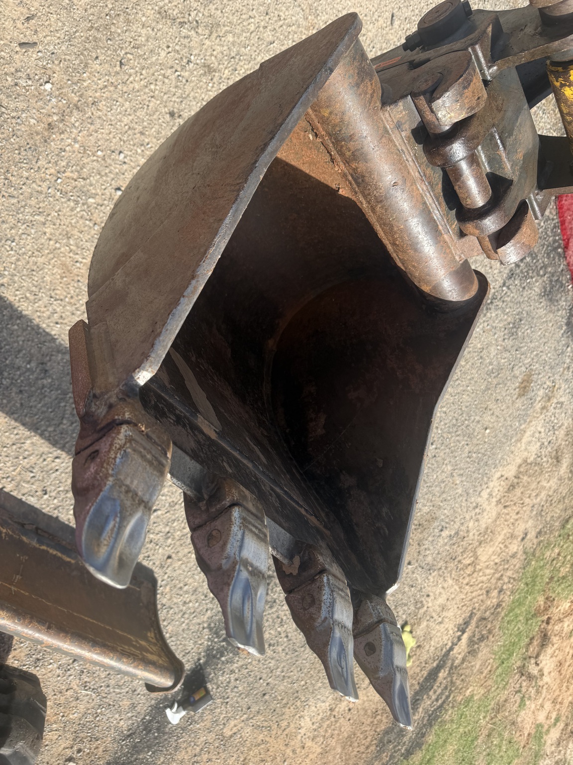 2022 New Holland E37C Image 18