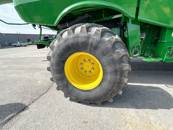 2024 John-Deere S780