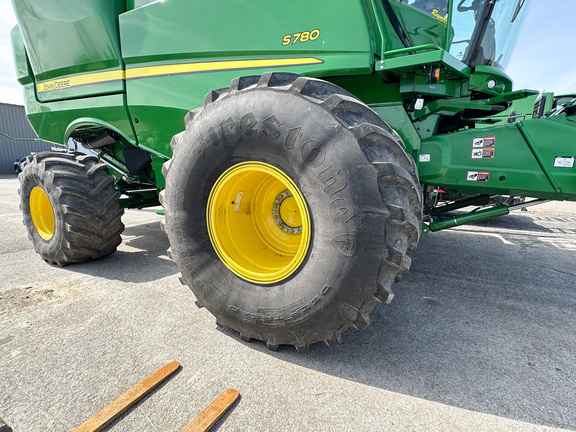2024 John-Deere S780